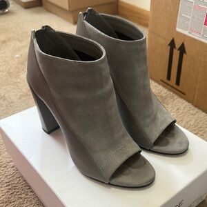 Vince grey Peep-Toe Ankle Boots